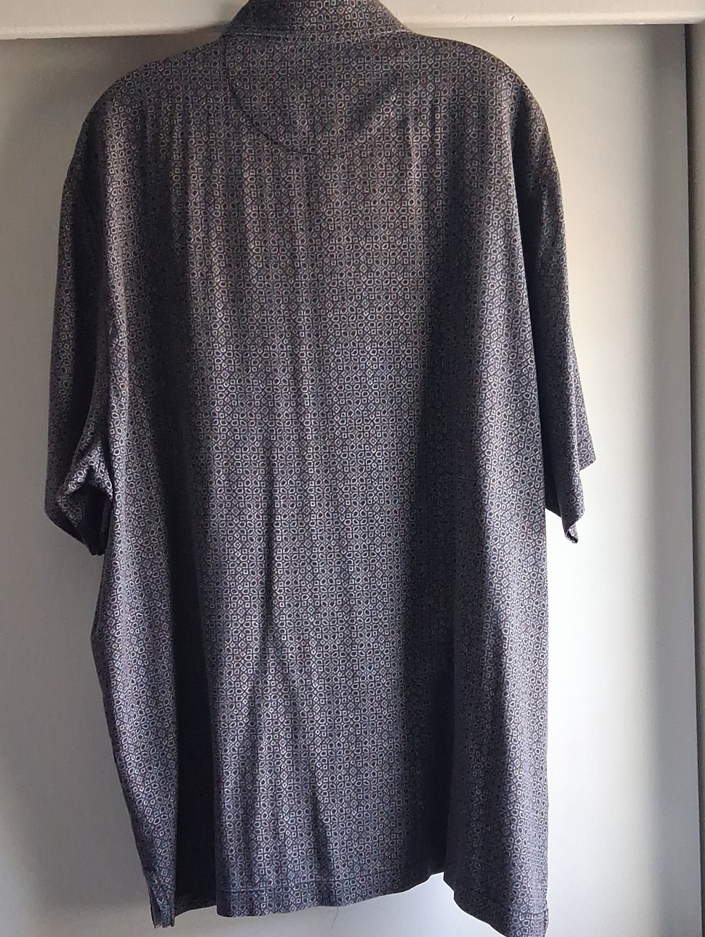 Tommy Bahama Silk Button Down Pattern Shirt. Beach Resortwear XLT - Picture 8 of 8